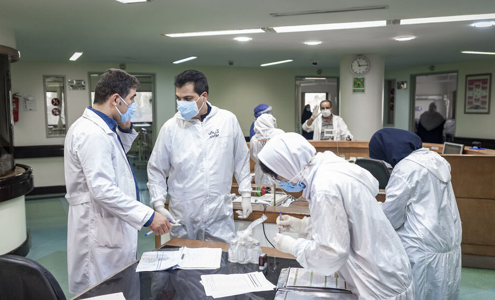 اوجگیری خیز چهارم کرونا قطعی است اوجگیری خیز چهارم کرونا قطعی است