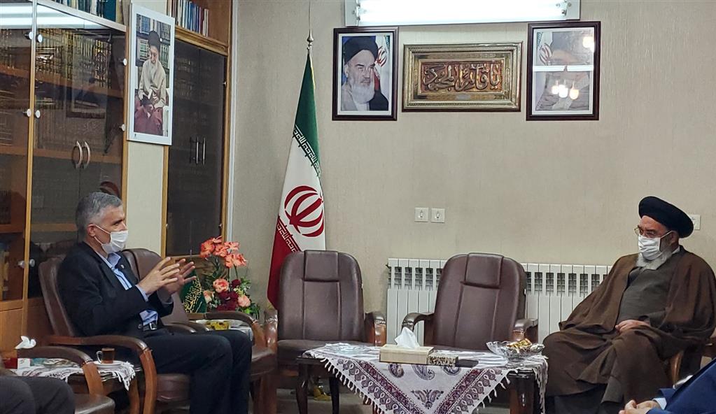 ریل ذوب آهن اصفهان به عنوان یک محصول ایرانی، غرور آفرین است ریل ذوب آهن اصفهان به عنوان یک محصول ایرانی، غرور آفرین است