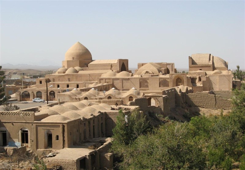 ماجرای حمله موریانهها به مسجد جامع اردستان چیست؟ ماجرای حمله موریانهها به مسجد جامع اردستان چیست؟