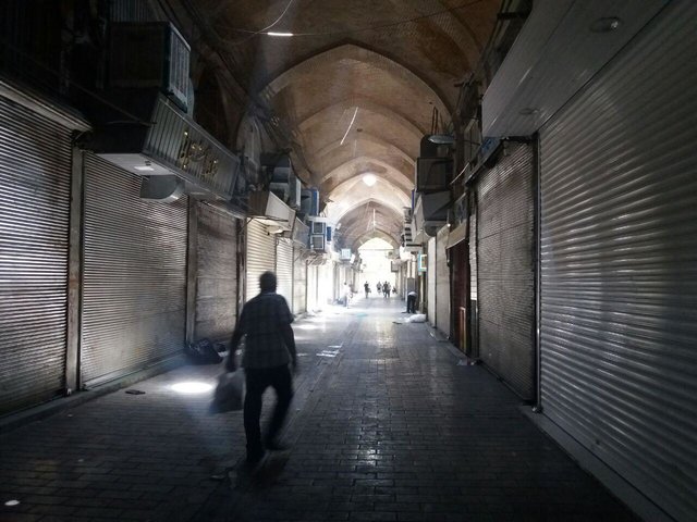 برآوردها از خسارت تعطیلی ۱۰روزه بر اصناف برآوردها از خسارت تعطیلی ۱۰روزه بر اصناف