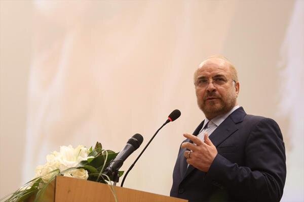قالیباف در محاصره رقبای انتخابات ریاستجمهوری قالیباف در محاصره رقبای انتخابات ریاستجمهوری