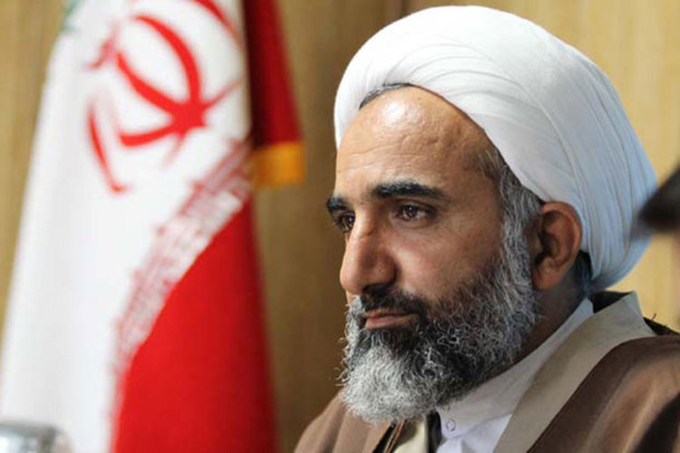 ماجرای جنجالی تزریق واکسن امام جمعه آبادان چیست؟ ماجرای جنجالی تزریق واکسن امام جمعه آبادان چیست؟