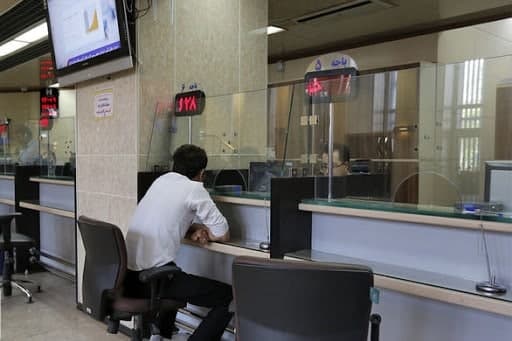 نقش مخرب بانکهای خصوصی در خلق نقدینگی نقش مخرب بانکهای خصوصی در خلق نقدینگی