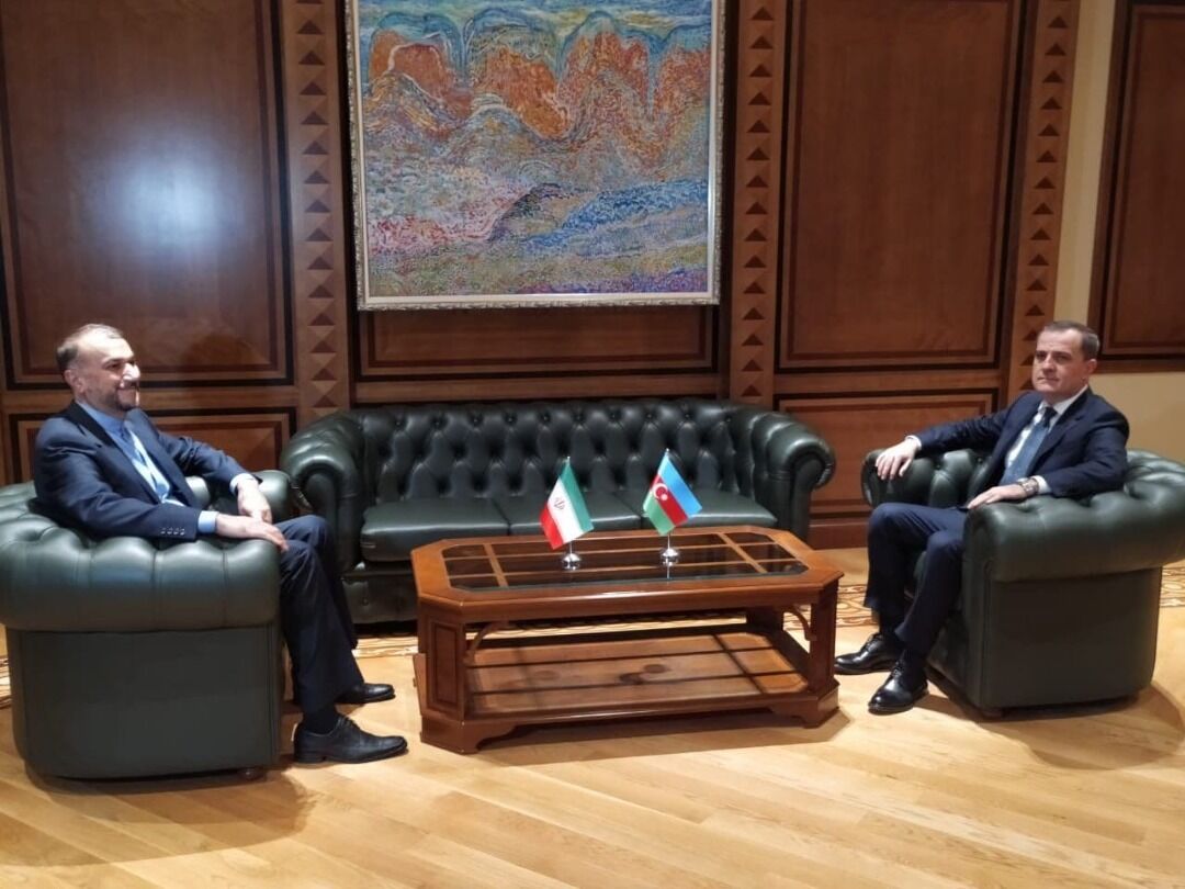 دیدار امیرعبداللهیان با وزیر امور خارجه جمهوری آذربایجان دیدار امیرعبداللهیان با وزیر امور خارجه جمهوری آذربایجان