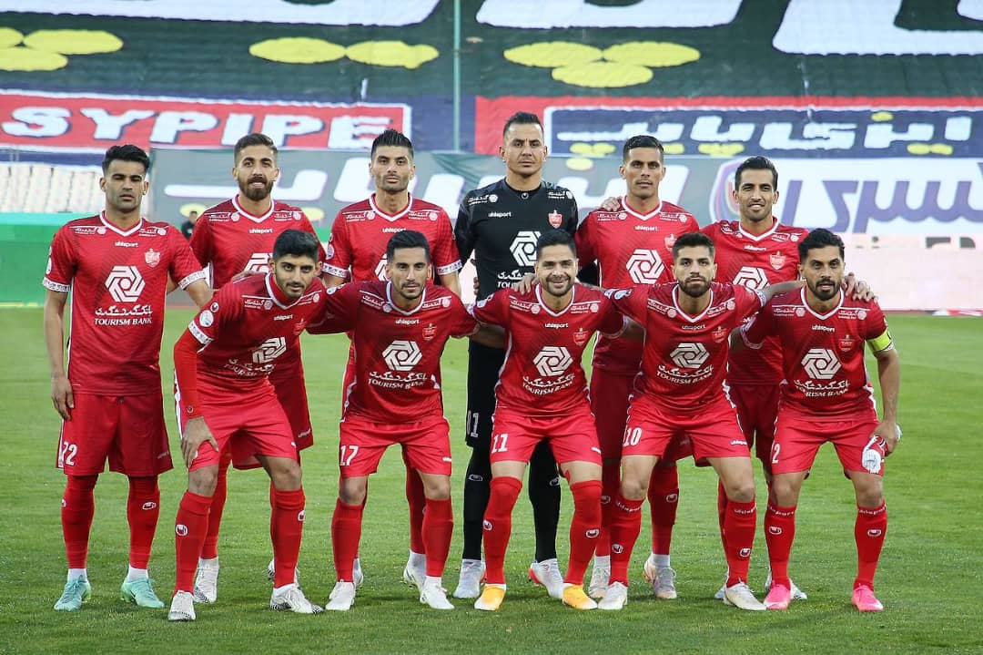 اعتراض تراکتور به داور دیدار با پرسپولیس اعتراض تراکتور به داور دیدار با پرسپولیس