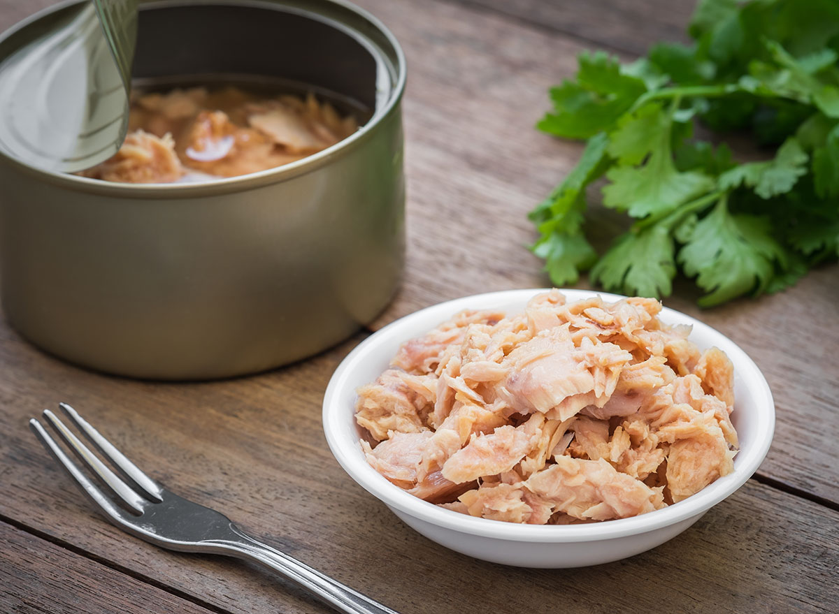 ریزش مو با این ماده غذایی ارتباط دارد! ریزش مو با این ماده غذایی ارتباط دارد!