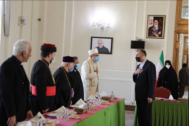 تسهیل تردد ایرانیان خارج از کشور اولویت دولت و وزارت خارجه است تسهیل تردد ایرانیان خارج از کشور اولویت دولت و وزارت خارجه است