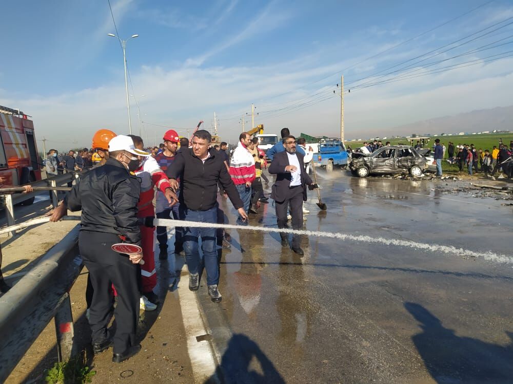 خطای انسانی علت تصادف زنجیره ای در جاده بهبهان - اهواز بوده است خطای انسانی علت تصادف زنجیره ای در جاده بهبهان - اهواز بوده است