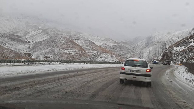 جزییات بارش سنگین باران و برف در جاده های کشور جزییات بارش سنگین باران و برف در جاده های کشور