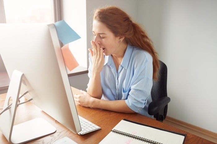 دلایل خمیازه کشیدن و عوامل موثر برآن! دلایل خمیازه کشیدن و عوامل موثر برآن!