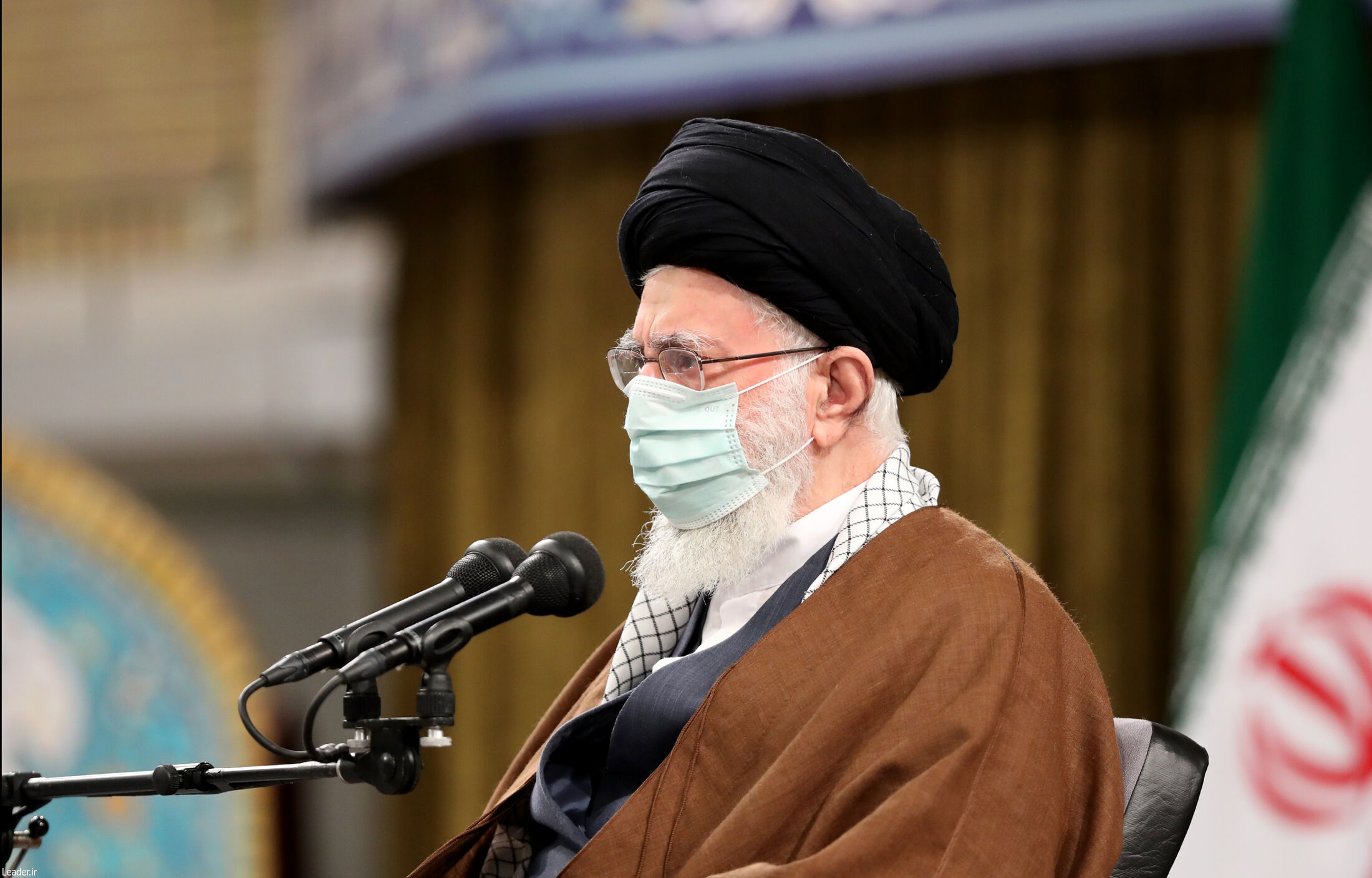 انتقاد رهبر معظم انقلاب از صنعت خودروسازی کشور انتقاد رهبر معظم انقلاب از صنعت خودروسازی کشور