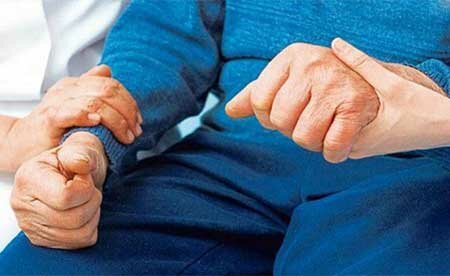 نقش سه میوه در افزایش عمر بیماران پارکینسونی نقش سه میوه در افزایش عمر بیماران پارکینسونی