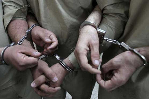 بازداشت دو مامور قلابی در کرج بازداشت دو مامور قلابی در کرج