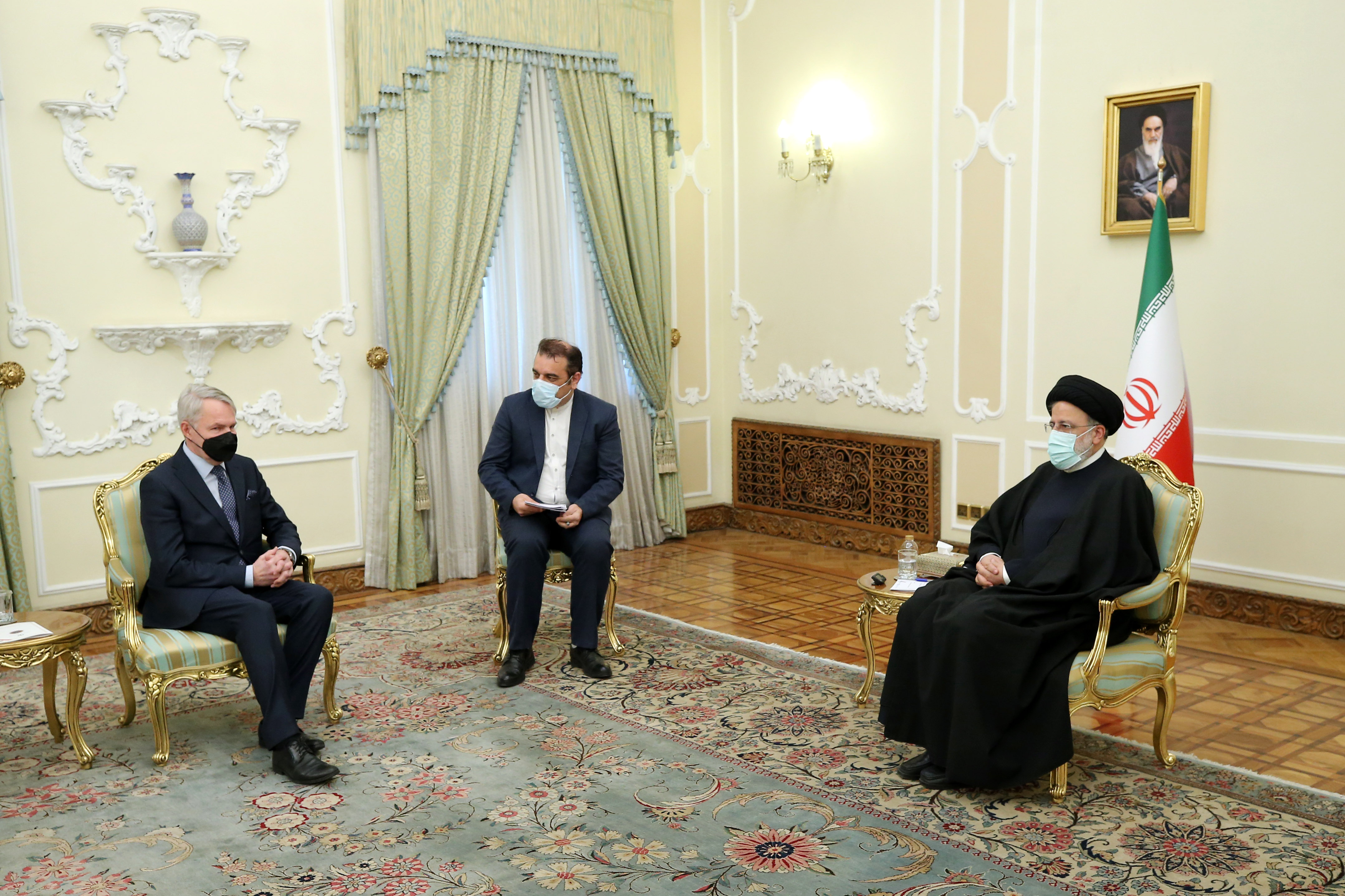 رییسی: اقتصاد کشور را منتظر برجام نمی گذاریم رییسی: اقتصاد کشور را منتظر برجام نمی گذاریم