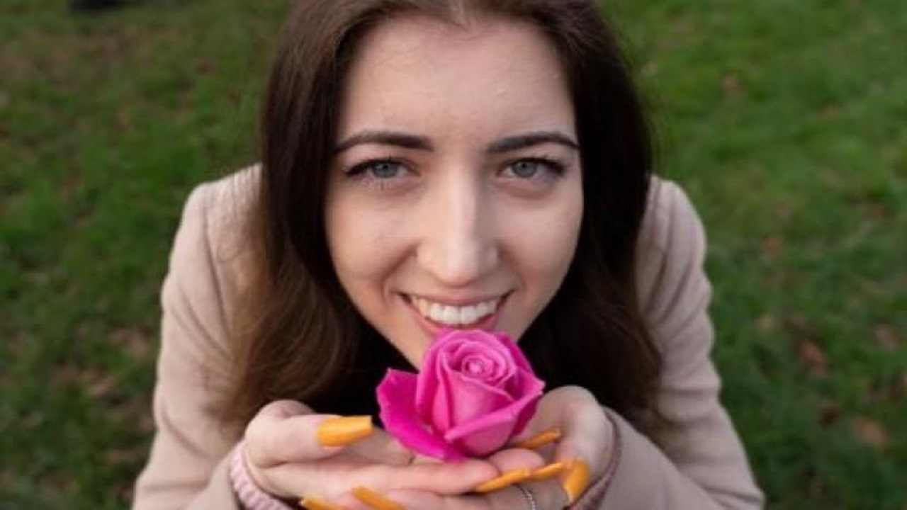 زنی که پس از کرونا، حس بویایی خود را به دست آورد