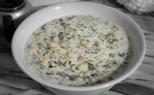 آش محلی ای که دوای سرماخوردگی و کم خونی است