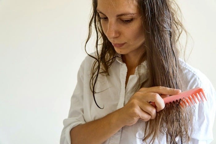 نکات مهم برای شانه زدن موی سر نکات مهم برای شانه زدن موی سر