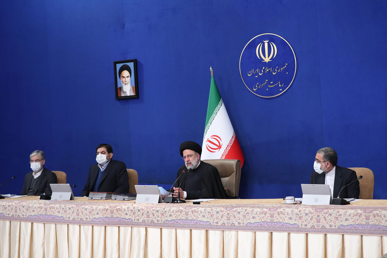 رییسی لوایح دولت روحانی را پس می گیرد رییسی لوایح دولت روحانی را پس می گیرد