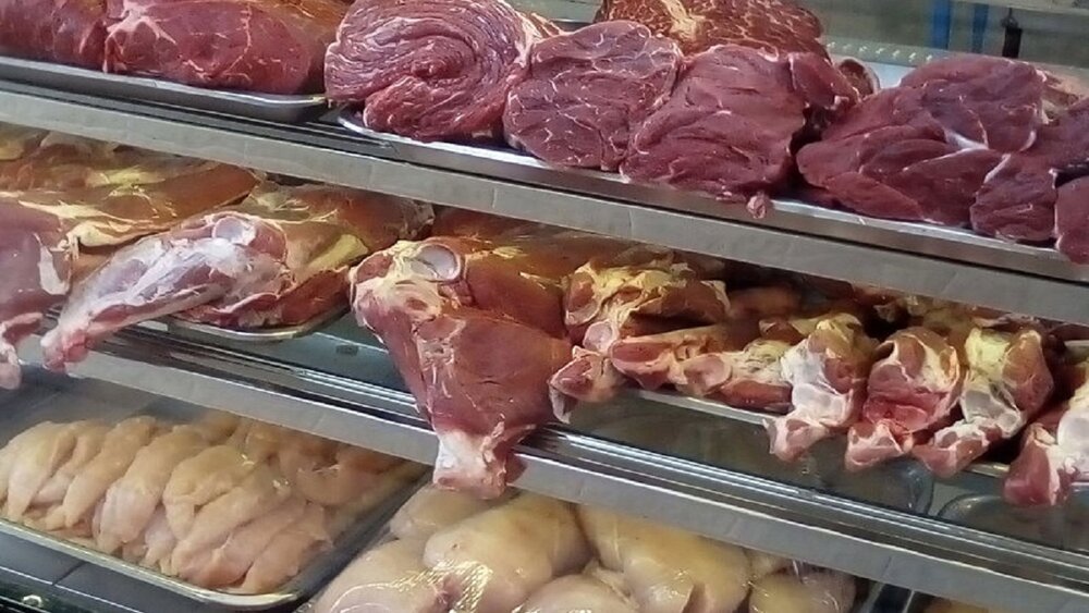 مقصر افزایش قیمت گوشت قرمز؛ از دلالان تا برف و بوران! مقصر افزایش قیمت گوشت قرمز؛ از دلالان تا برف و بوران!