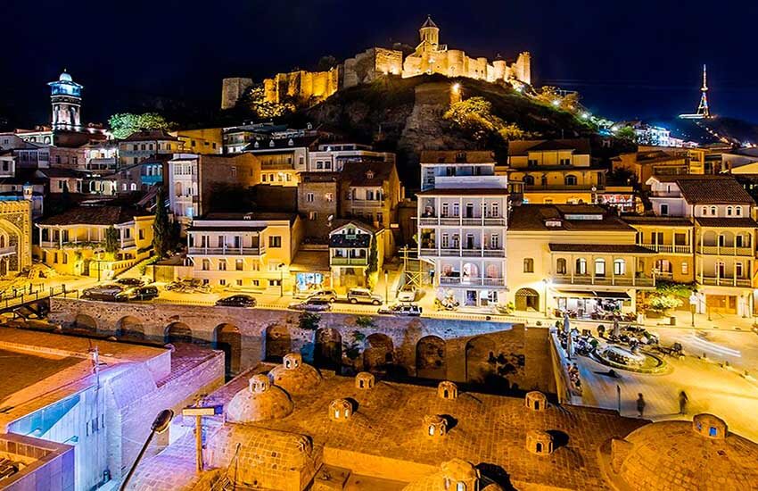 تور تفلیس چند؟ ( جدول )