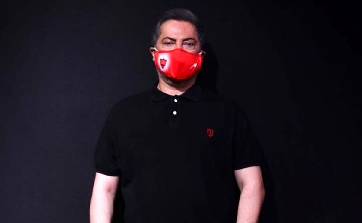 دلداری علی کریمی به مادر مهرداد میناوند + فیلم