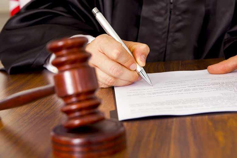 دستور توقف برگزاری آزمون قضاوت سال ۱۴۰۰ لغو شد