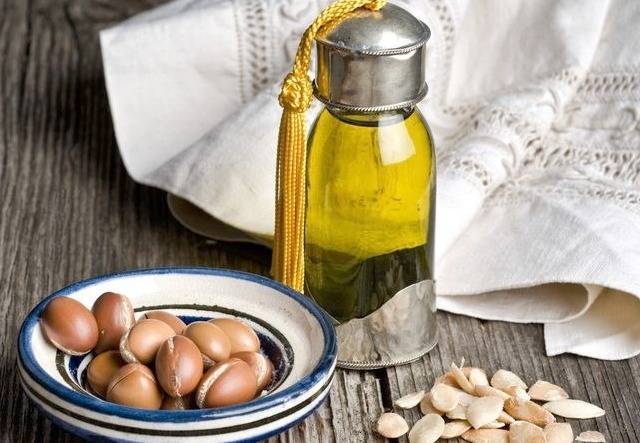 روش هندی ها برای پرپشت شدن مو چیست؟ روش هندی ها برای پرپشت شدن مو چیست؟