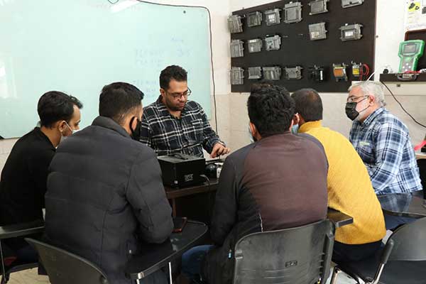 بازار کار ایسیو خودرو بازار کار ایسیو خودرو