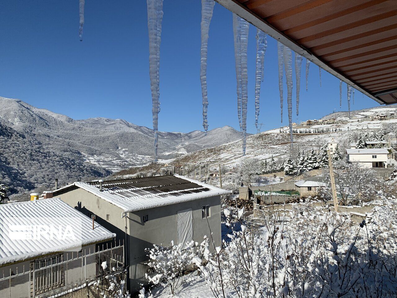 دمای هوا در برخی مناطق مازندران به زیر ۱۱ درجه میرسد دمای هوا در برخی مناطق مازندران به زیر ۱۱ درجه میرسد