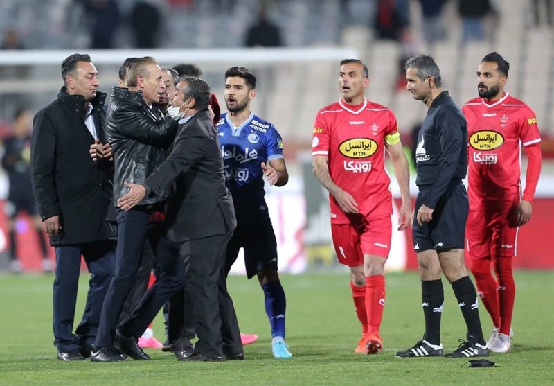 پرسپولیس از داور دربی شکایت می کند پرسپولیس از داور دربی شکایت می کند