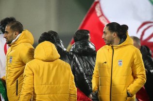 سیاوش یزدانی دوباره غیبت خورد! سیاوش یزدانی دوباره غیبت خورد!