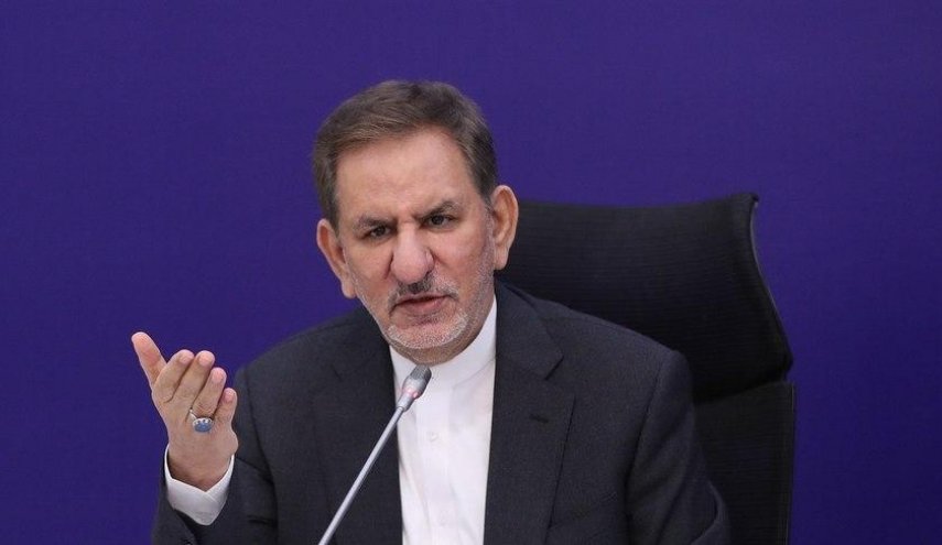 جهانگیری: فروش نفت خارج از مجاری قانونی دولتی خطاست جهانگیری: فروش نفت خارج از مجاری قانونی دولتی خطاست