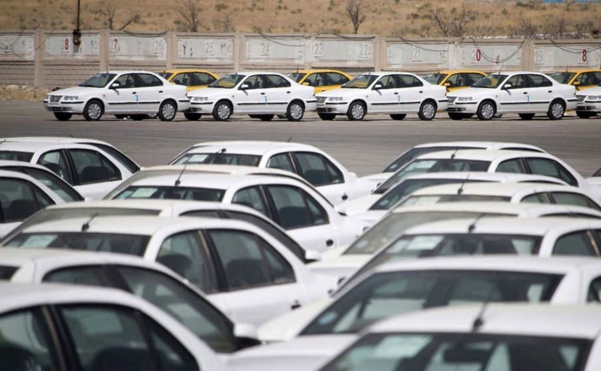 قیمت خودرو قبل از عید سقوط میکند؟ قیمت خودرو قبل از عید سقوط میکند؟