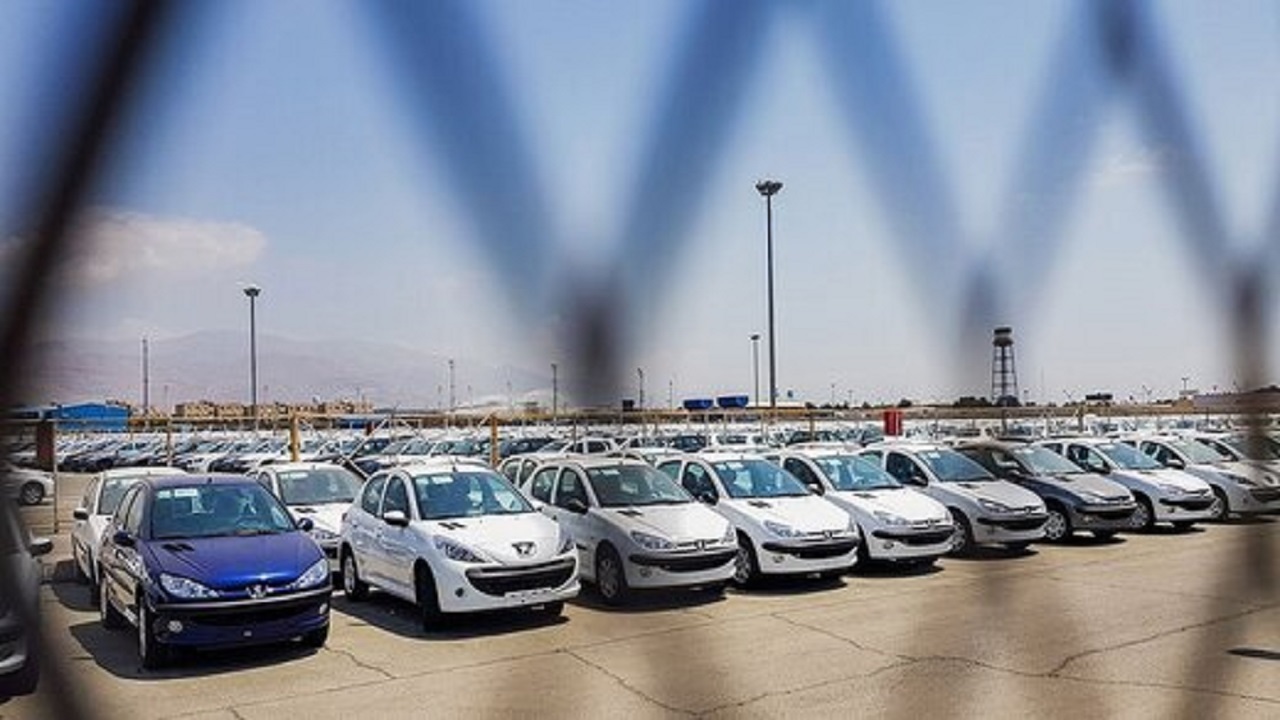 کدام خودروها از آذر ماه ارزان تر شدند؟ کدام خودروها از آذر ماه ارزان تر شدند؟
