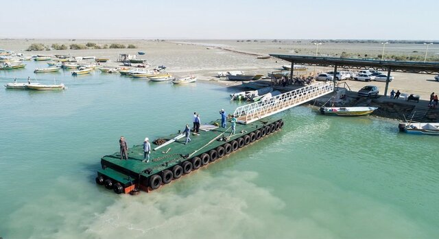 شناور هندی با دو سرنشین کرونایی در جاسک توقیف شد شناور هندی با دو سرنشین کرونایی در جاسک توقیف شد