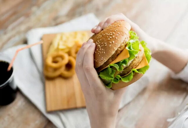 چگونه از پرخوری عصبی پیشگیری کنم؟ چگونه از پرخوری عصبی پیشگیری کنم؟