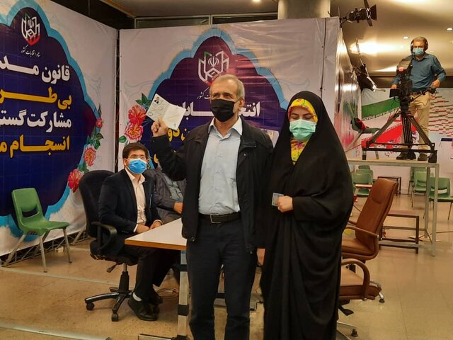 پزشکیان در انتخابات ریاست جمهوری ثبت نام کرد پزشکیان در انتخابات ریاست جمهوری ثبت نام کرد