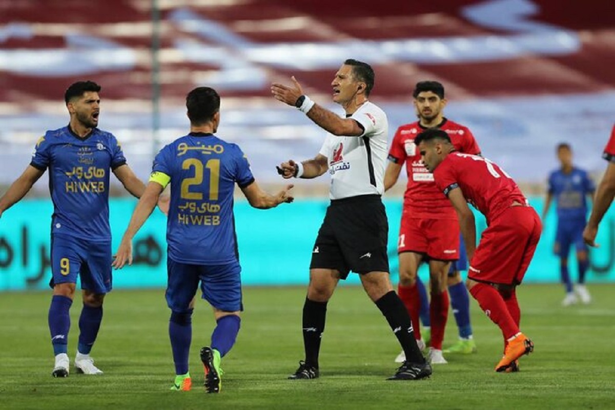 فوتبال ایران به کمک داور ویدیویی نیاز دارد! فوتبال ایران به کمک داور ویدیویی نیاز دارد!