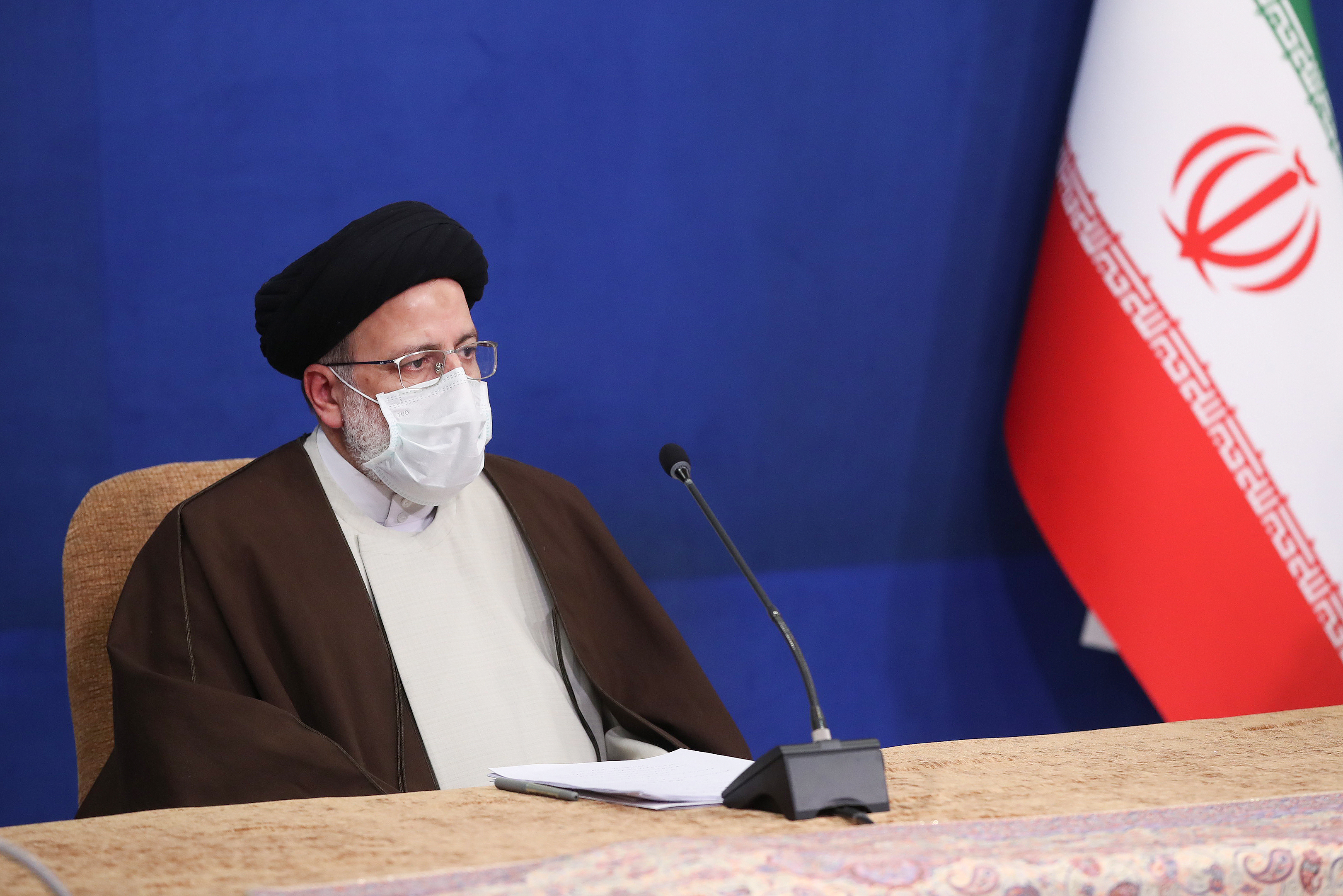 رییسی: لغو تحریمها دستاویز دعواهای سیاسی نشود رییسی: لغو تحریمها دستاویز دعواهای سیاسی نشود