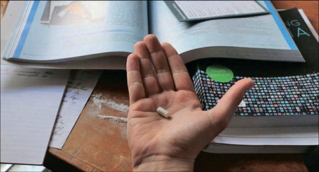 تاثیر عجیب کرونا بر افزایش اعتیاد! تاثیر عجیب کرونا بر افزایش اعتیاد!