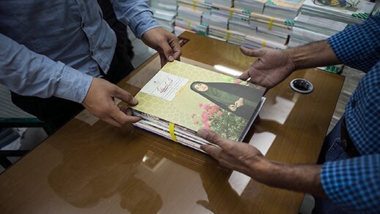 ۸میلیون و ۴۰۰هزار نفر برای کتاب درسی ثبت نام کرده اند ۸میلیون و ۴۰۰هزار نفر برای کتاب درسی ثبت نام کرده اند