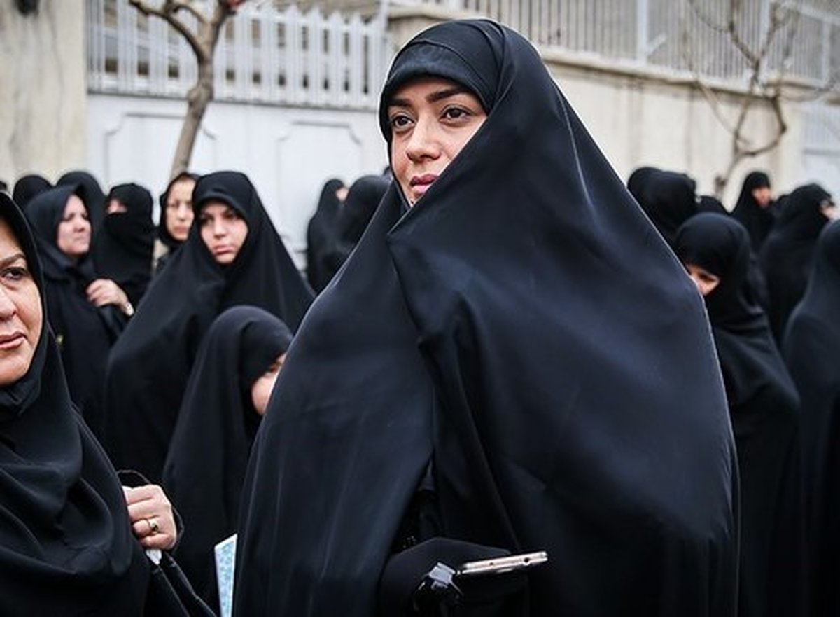 الهام چرخنده و پسرش در پارک + عکس