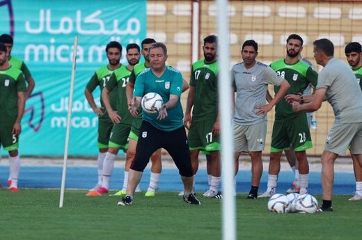 اسکوچیچ مجبور شد یک پرسپولیسی را خط بزند اسکوچیچ مجبور شد یک پرسپولیسی را خط بزند