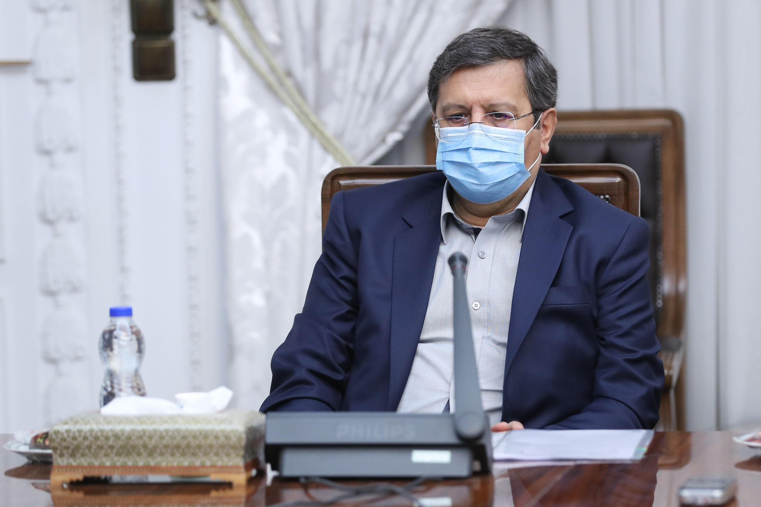 همتی: نماینده روحانی نیستم همتی: نماینده روحانی نیستم