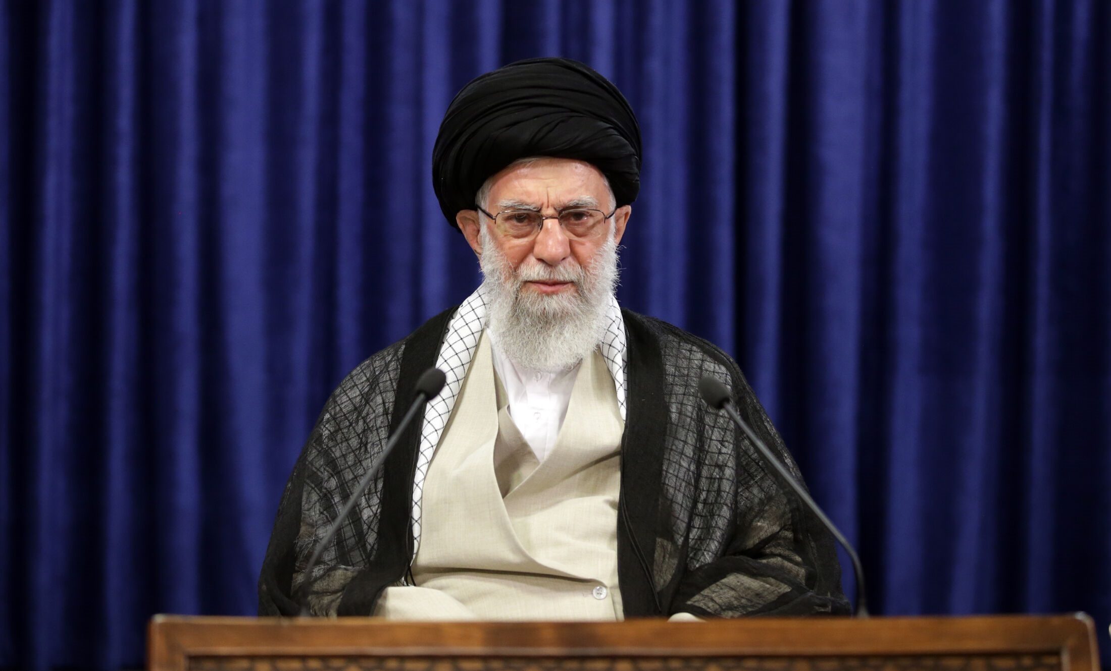 پست معنادار اینستاگرام سایت رهبر انقلاب پس از اولین مناظره پست معنادار اینستاگرام سایت رهبر انقلاب پس از اولین مناظره