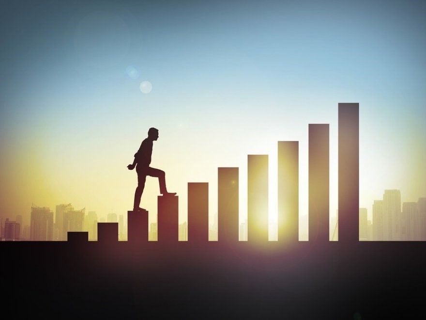 ​چگونه برای موفقیت در بورس به اطلاعات با کیفیت دسترسی داشته و بهتر تصمیم گیری کنیم؟