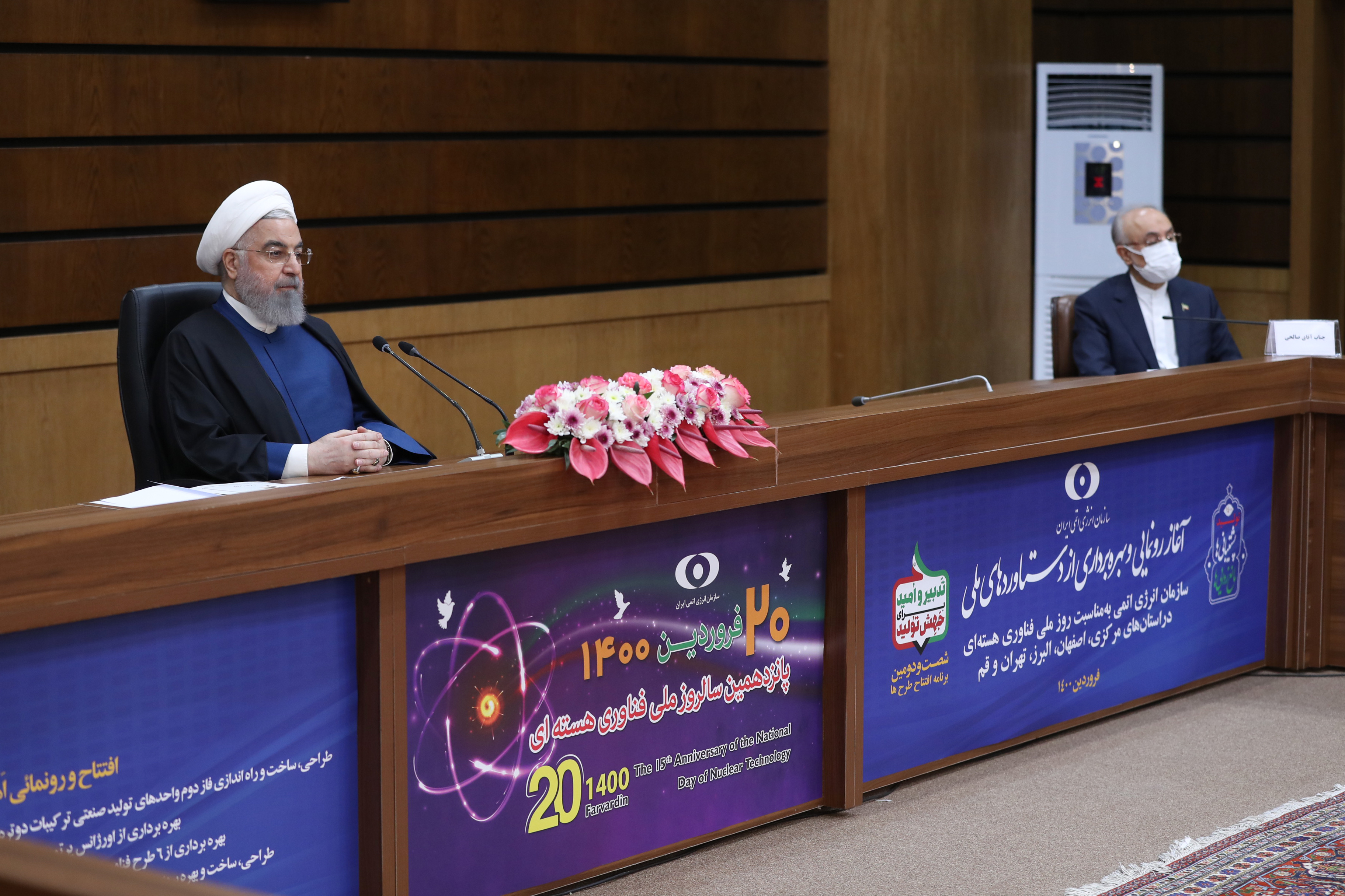 نگاهی به مناظرههای انتخاباتی۱۴۰۰؛ پاسخ روحانی به اتهامات نگاهی به مناظرههای انتخاباتی۱۴۰۰؛ پاسخ روحانی به اتهامات