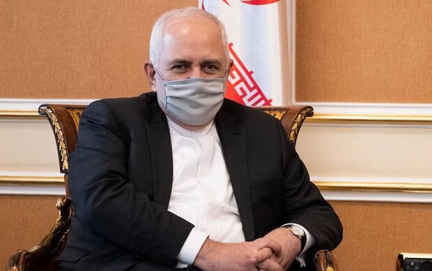 ظریف در آنتالیا رای داد + عکس ظریف در آنتالیا رای داد + عکس