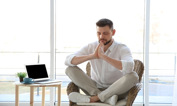 یوگا چگونه عمل میکند؟ یوگا چگونه عمل میکند؟