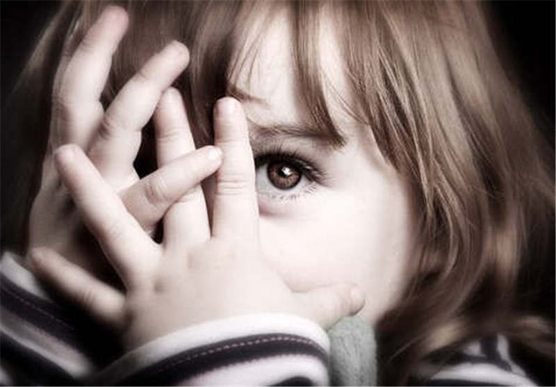 کلیدهای طلایی برای از بین بردن کم رویی بچه ها کلیدهای طلایی برای از بین بردن کم رویی بچه ها